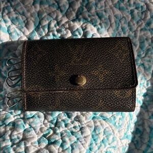 Louis Vuitton Brown and Gold Key Holder